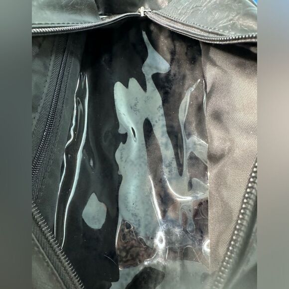 NWT Perry Ellis Men’s Faux Leather Travel Bag - Picture 8 of 8